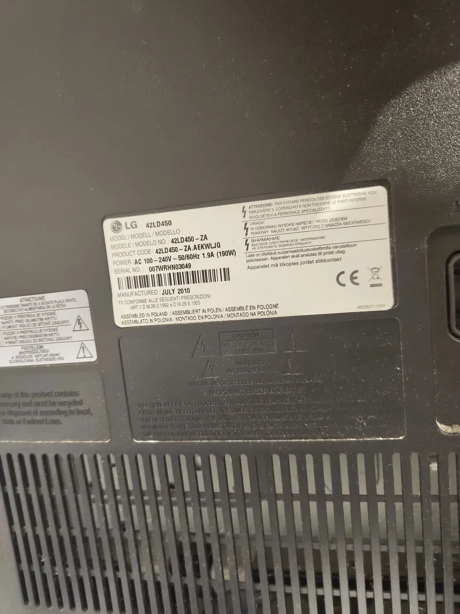 42 INCH- LG LED  TV  WORKING PERFECT - Image 3