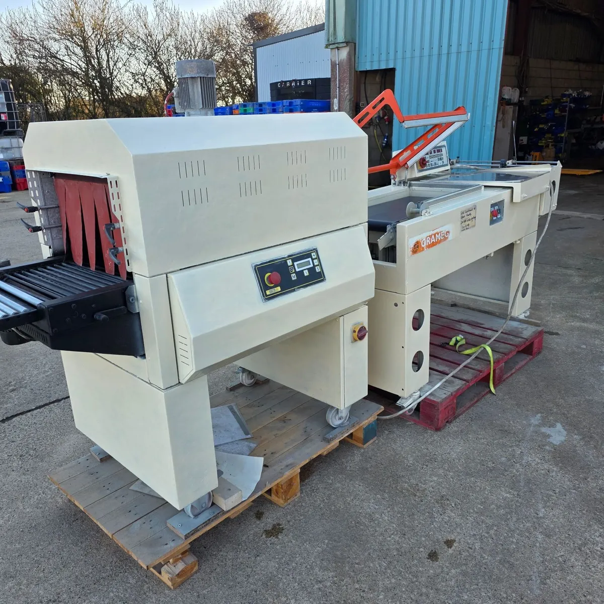 L SHRINKER HEAT SHRINKING MACHINE WITH HEAT TUNNEL - Image 3