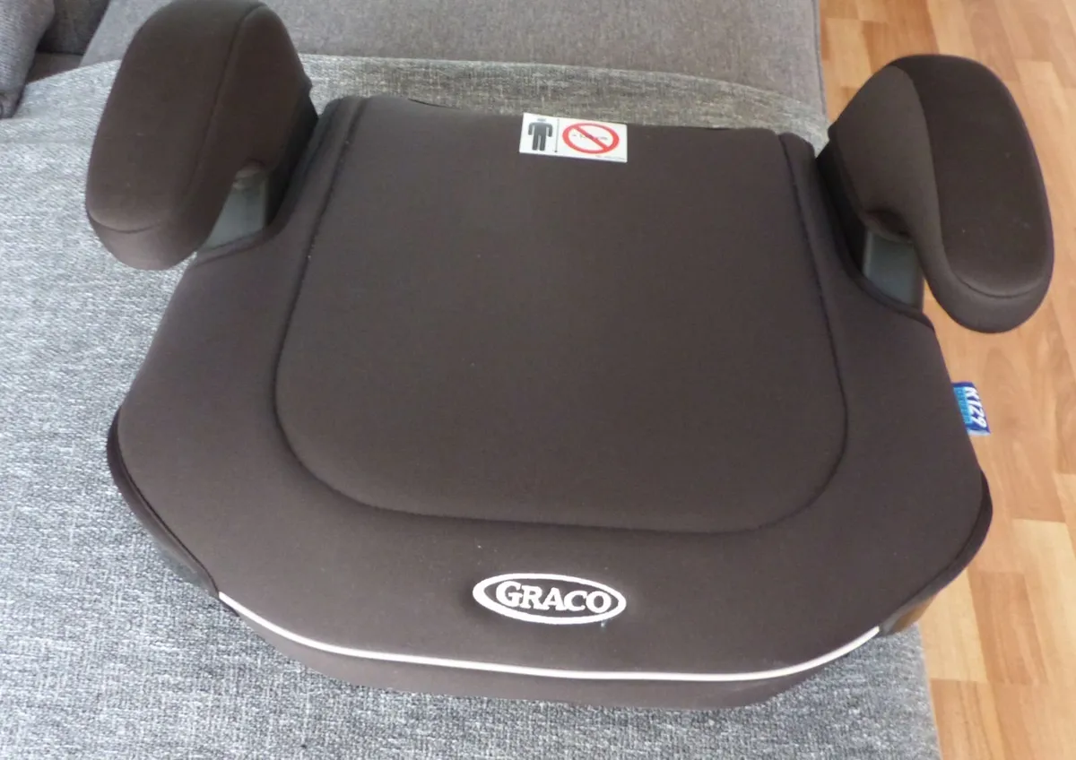 Child seat booster - Image 1