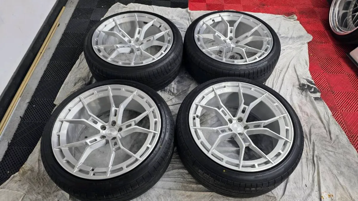 23 inch alloys - Image 2