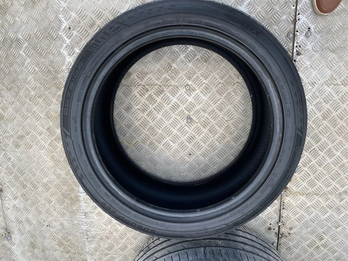 BMW X5 RUN FLAT TYRES 275/40/20 - Image 2