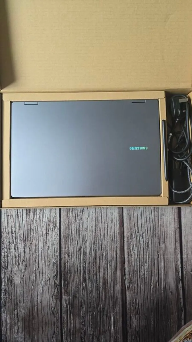 Samsung Book4 360 - Image 3
