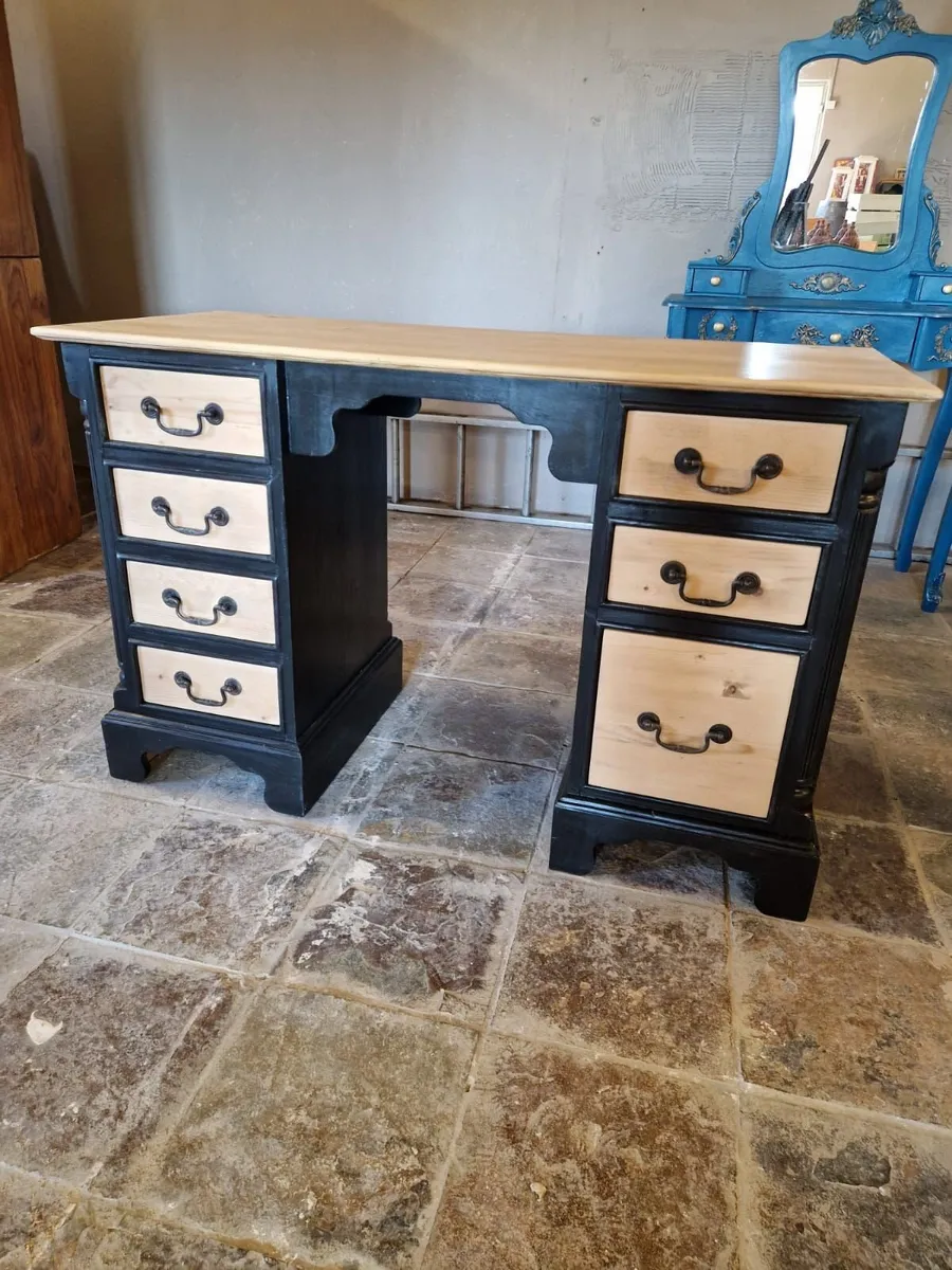Vintage pine desk - Image 3