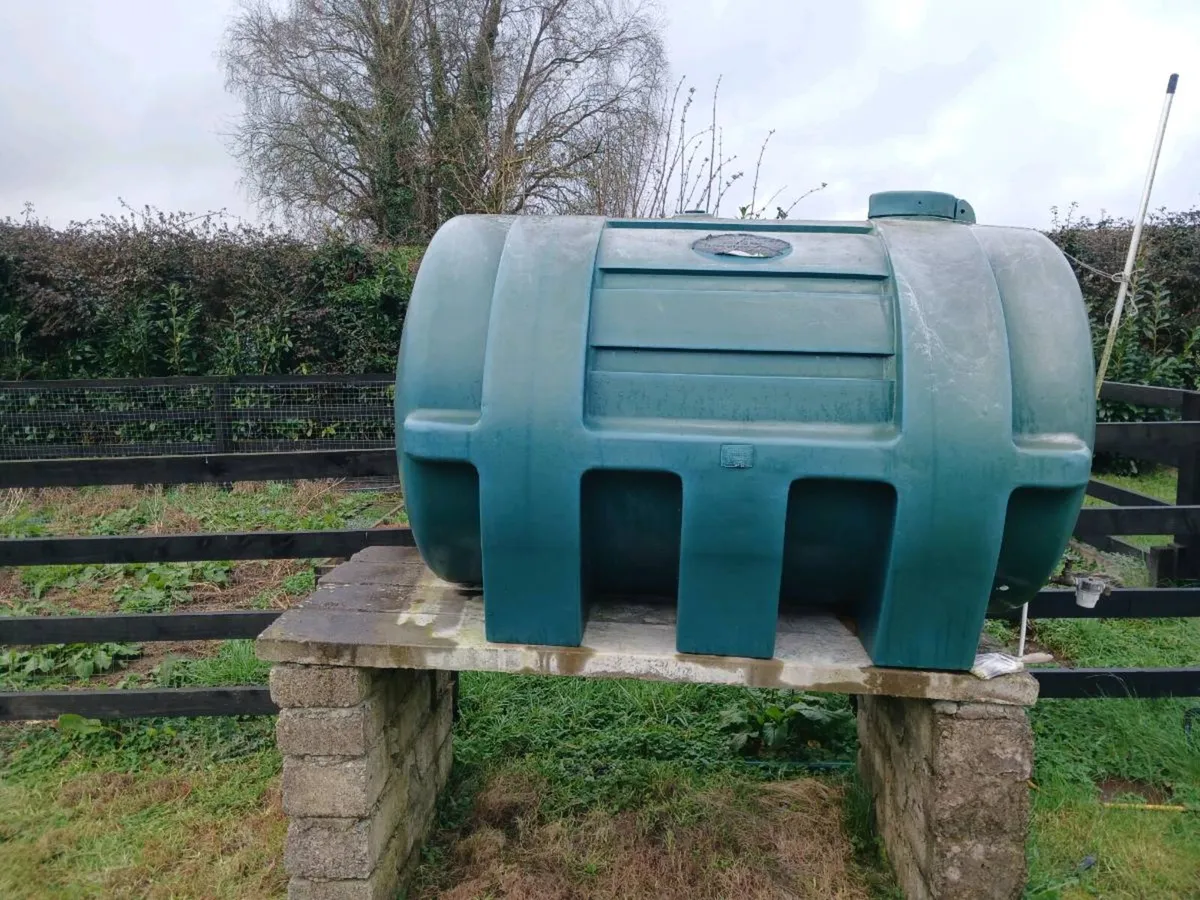 Oil tank and lintels - Image 1