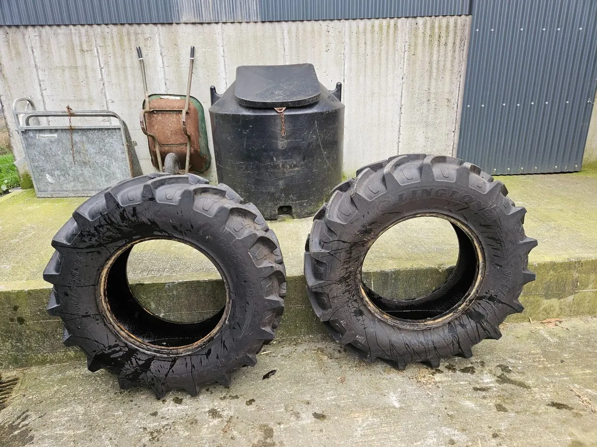 Tractor tyres - Image 1