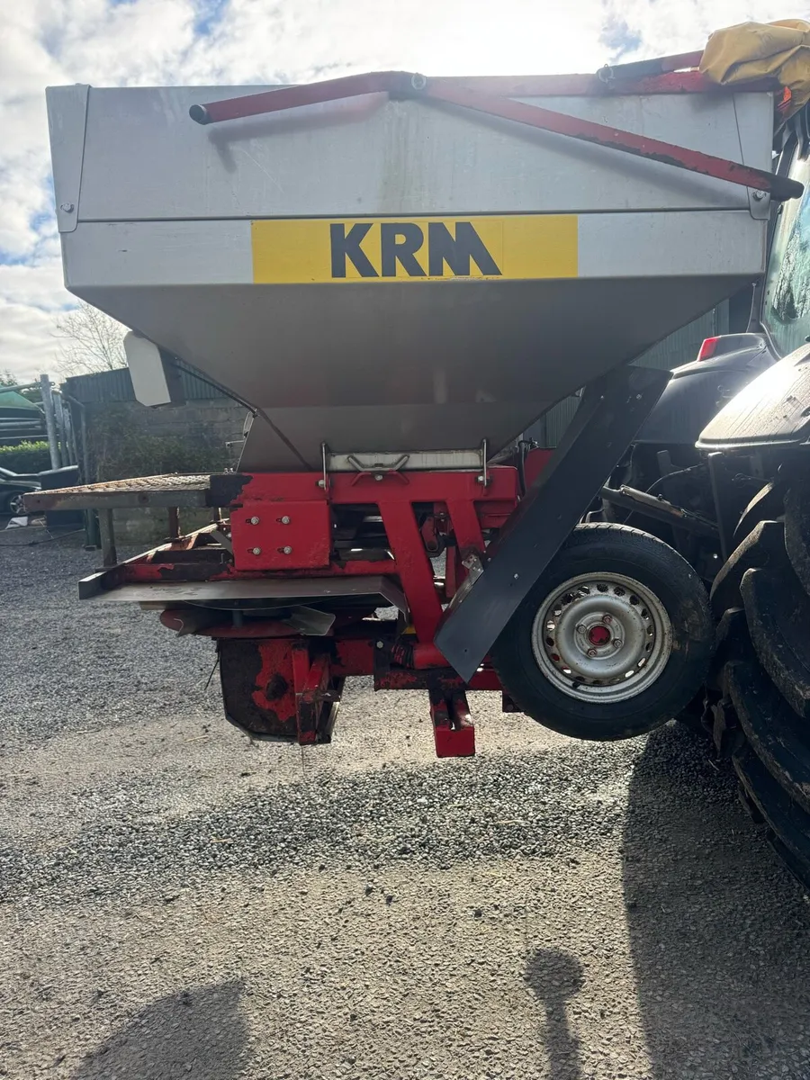Breda/KRM F2 fertiliser spreader - Image 2