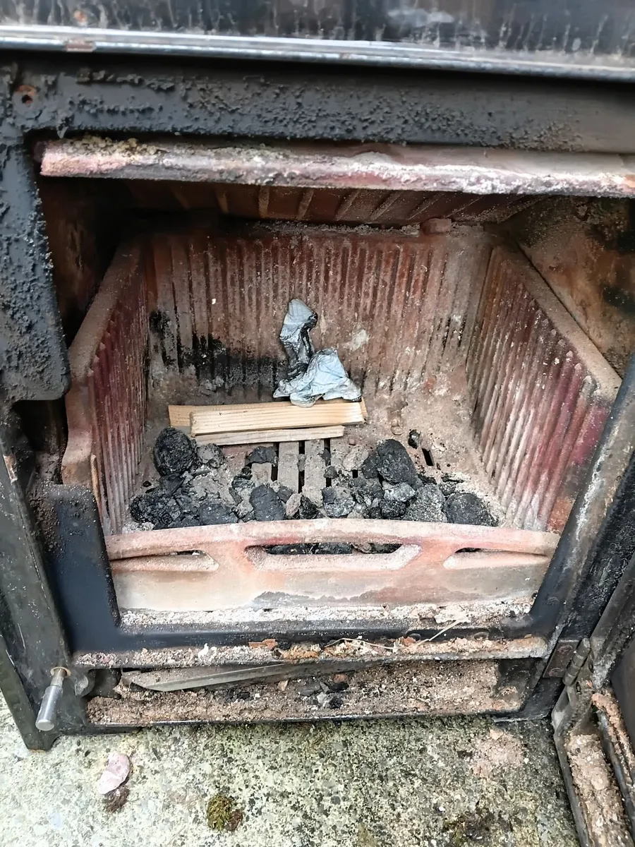 Henley inset stove - Image 3