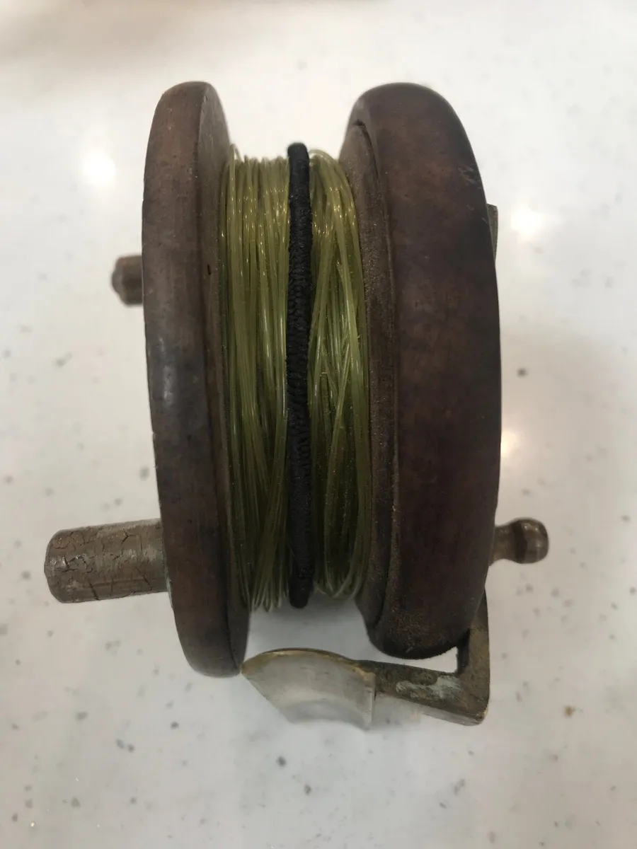 Vintage fishing reel - Image 3