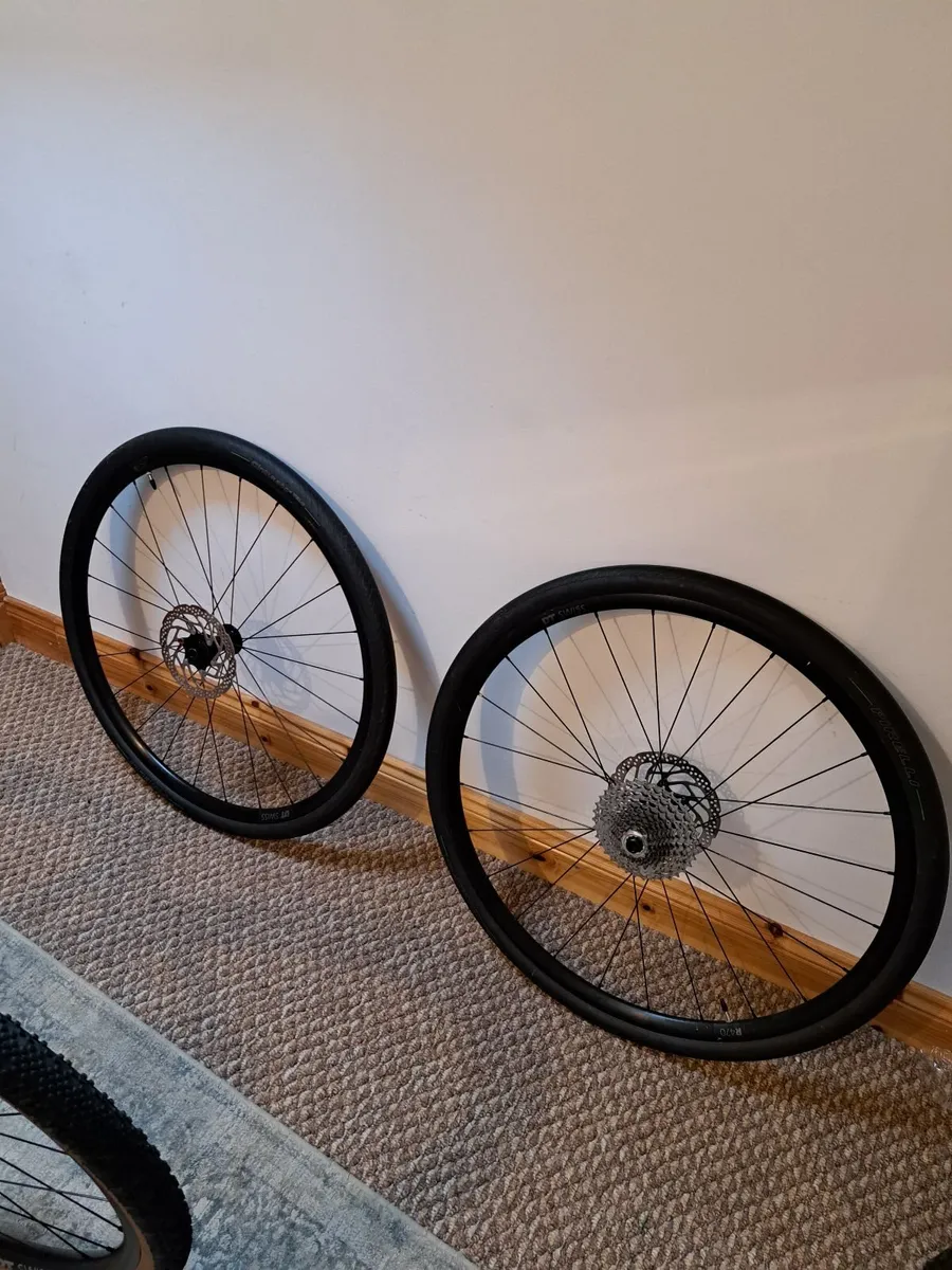 Gravel bike wheels - Image 1