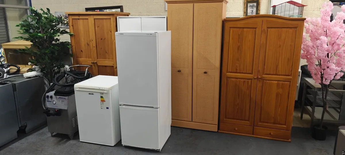 BOSCH Fridge Freezer - Image 1
