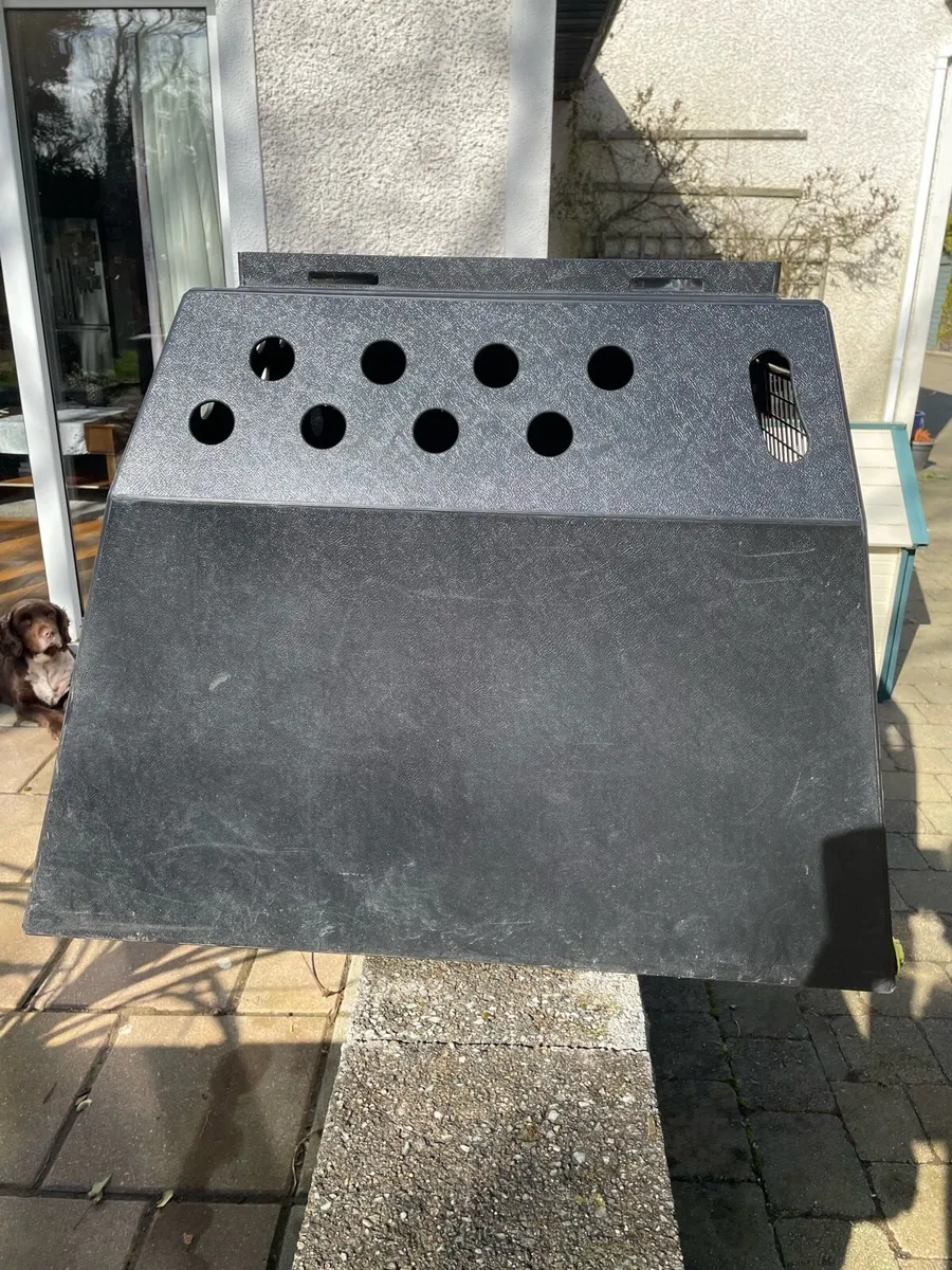 DT Boxes Double Dog Box – Excellent Condition - Image 2