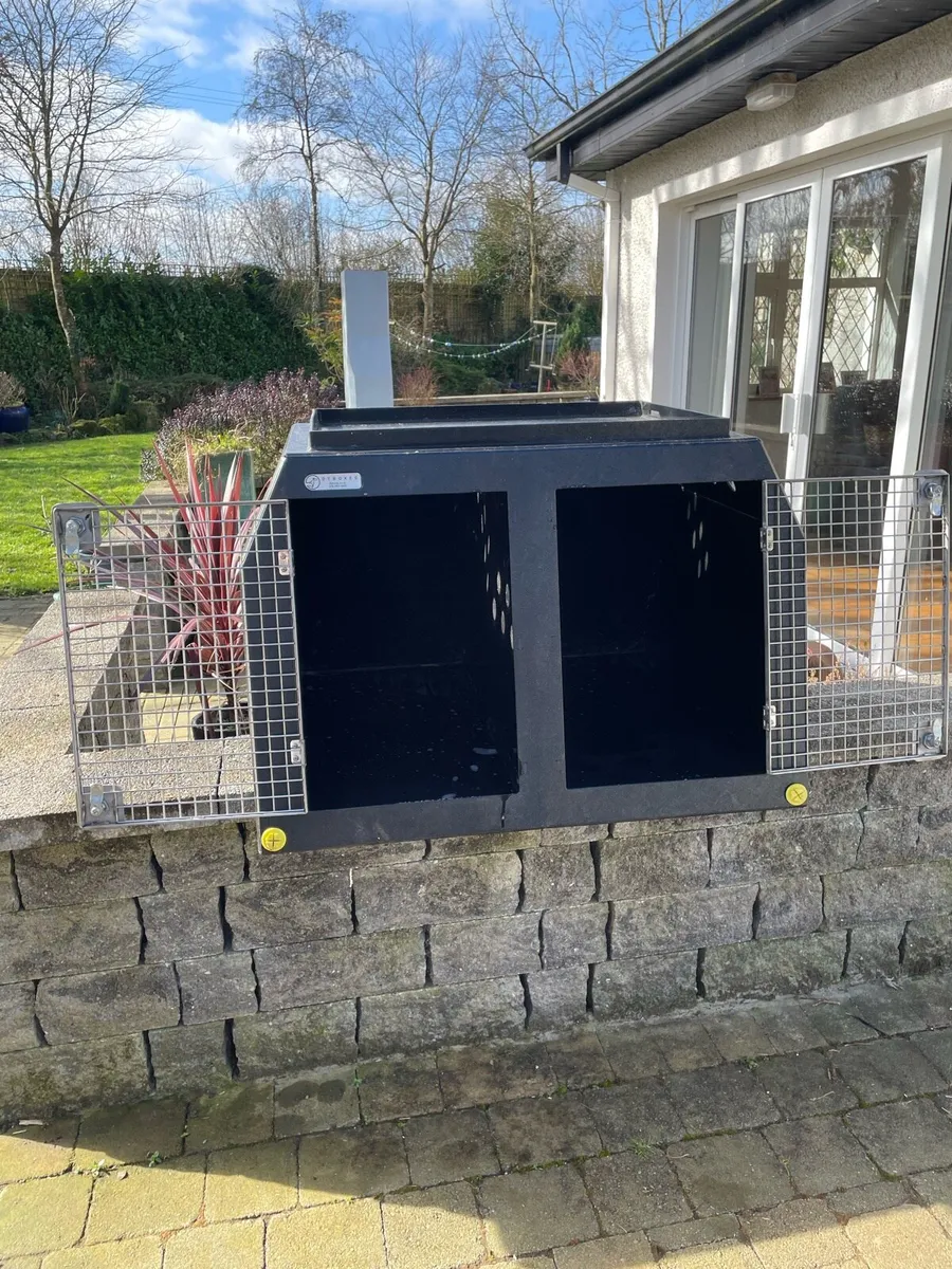 DT Boxes Double Dog Box – Excellent Condition - Image 4
