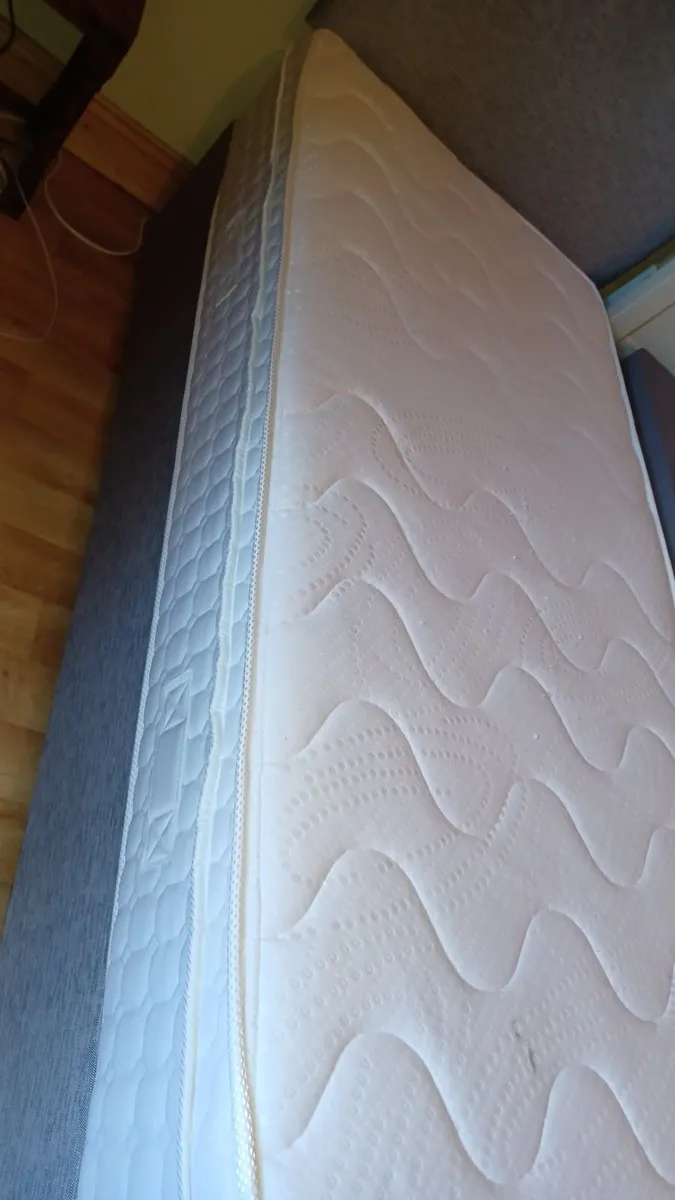 Single bed - Image 3