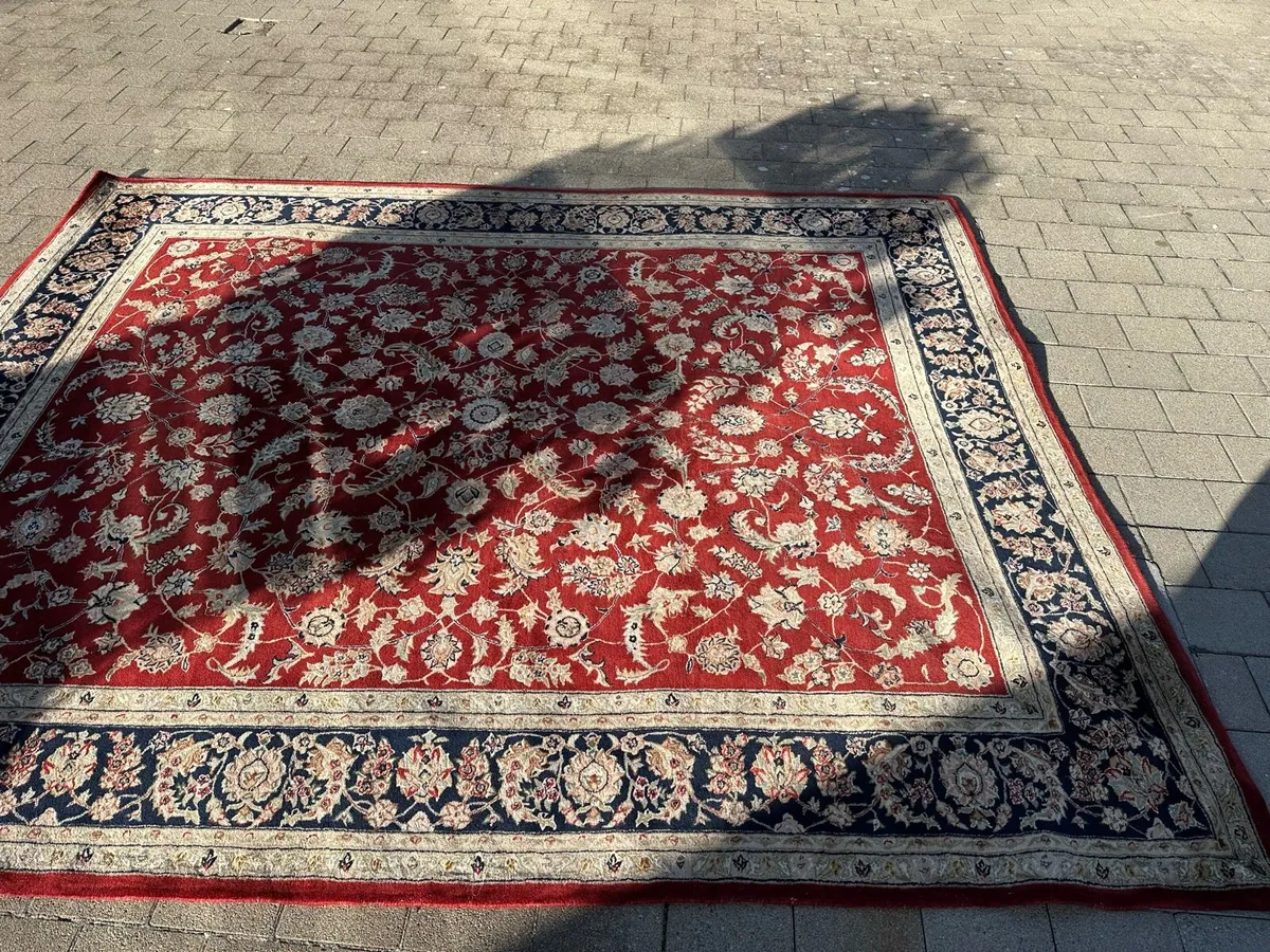 Beautiful handmade rug for sale - Image 2