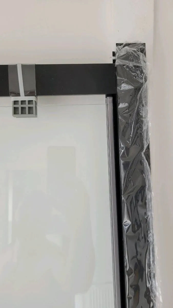 New Glass Shower door - Image 3