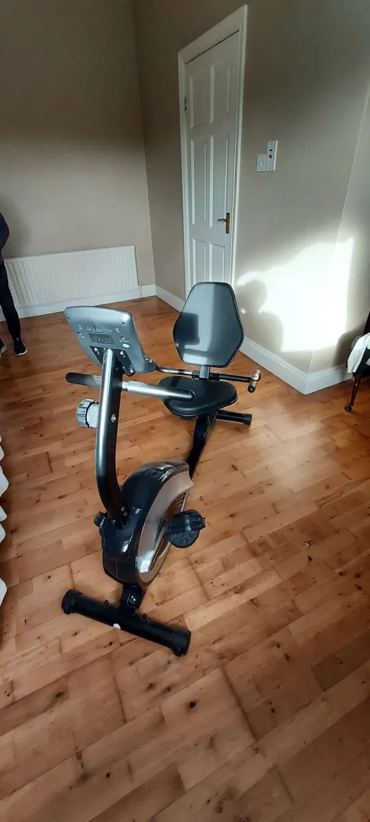 Exercise bike - Image 3