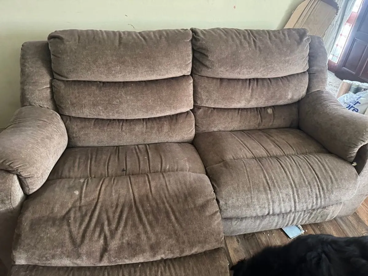 Free Sofas - Image 3
