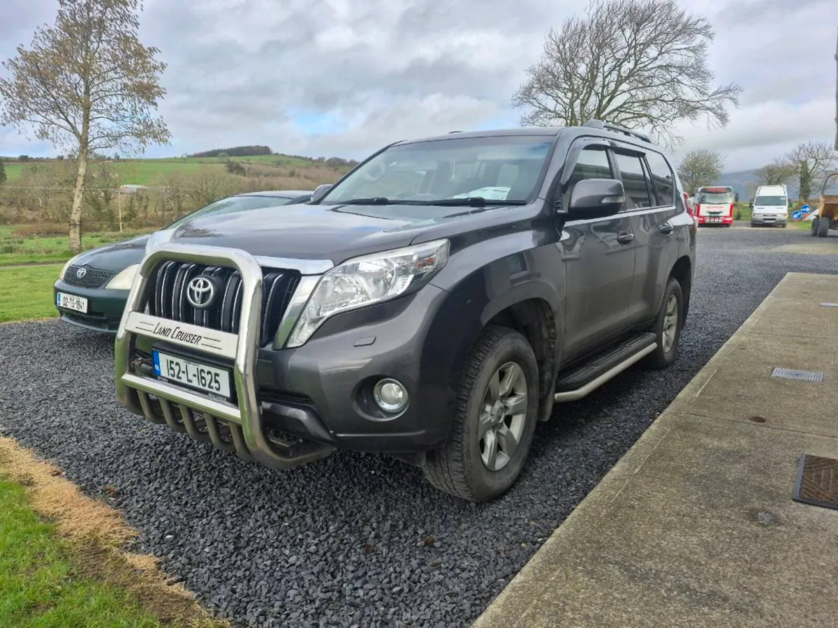Toyota landcruiser business class auto crewcab - Image 1