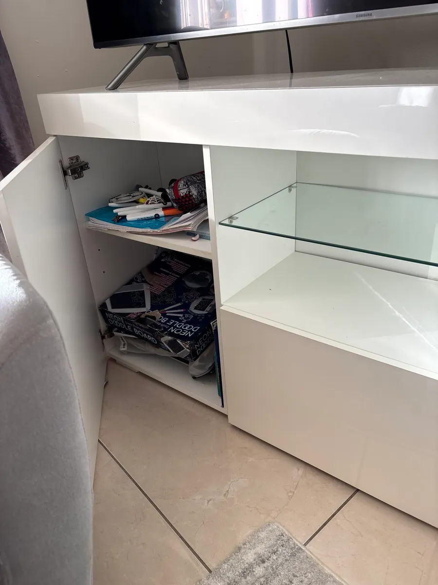 Tv cabinet - Image 3