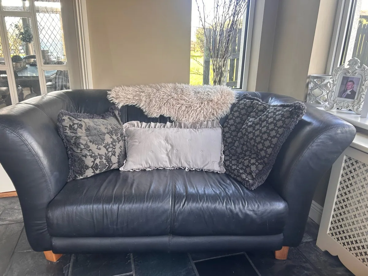 Leather sofa and chair - Image 1