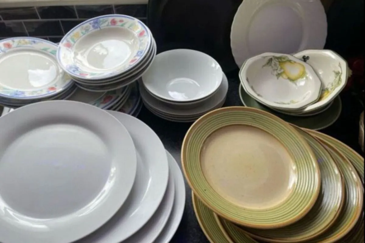 Dishes plates - Image 1