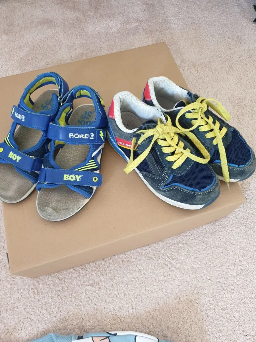 boys clothes 6-7 yrs - Image 2