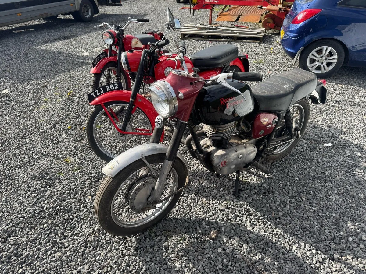 Vintage motorbikes - Image 3