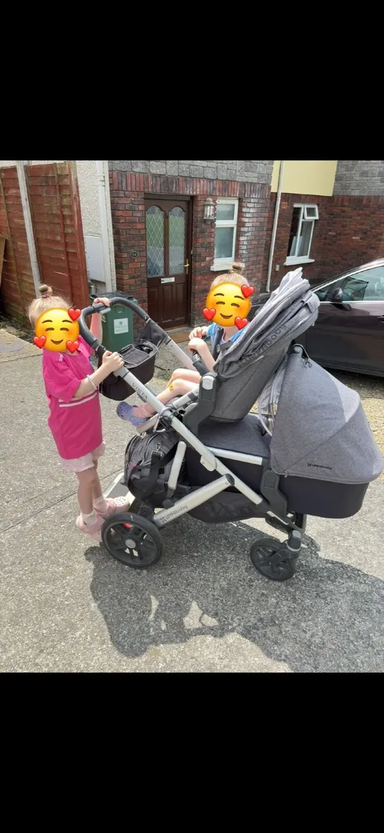 Uppa Baby Vista V2 buggy - Image 1