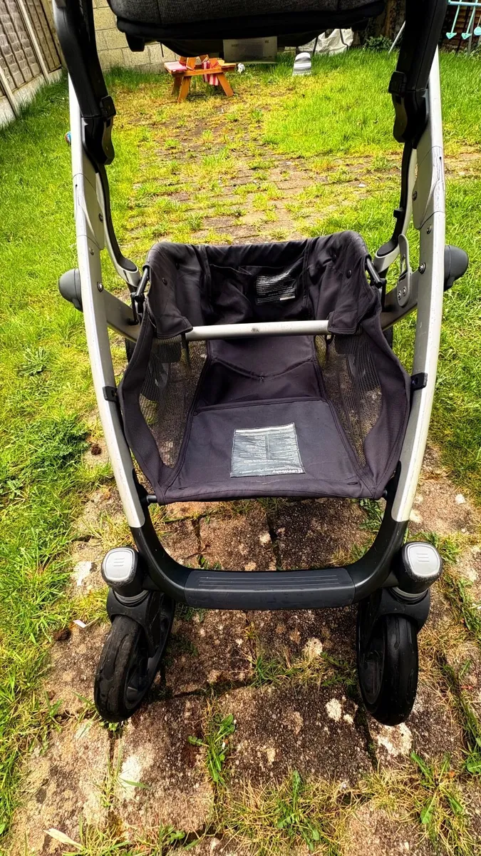 Uppa Baby Vista V2 buggy - Image 4