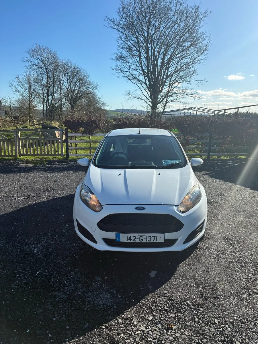 Ford fiesta - Image 3
