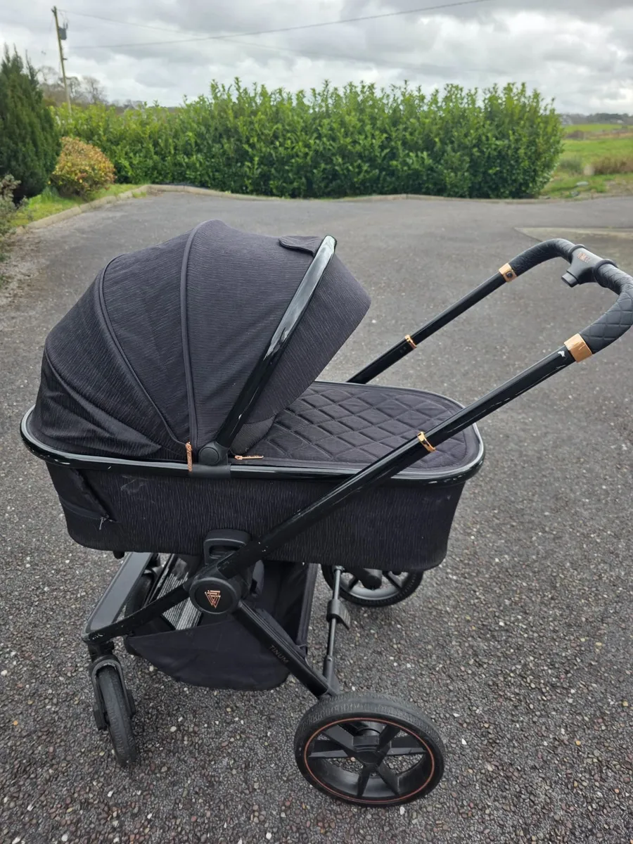 Venicci Tinum Travel System – Excellent Condition - Image 1