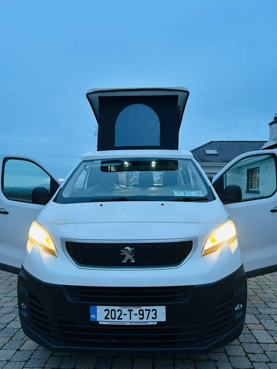 Camper van - Image 1