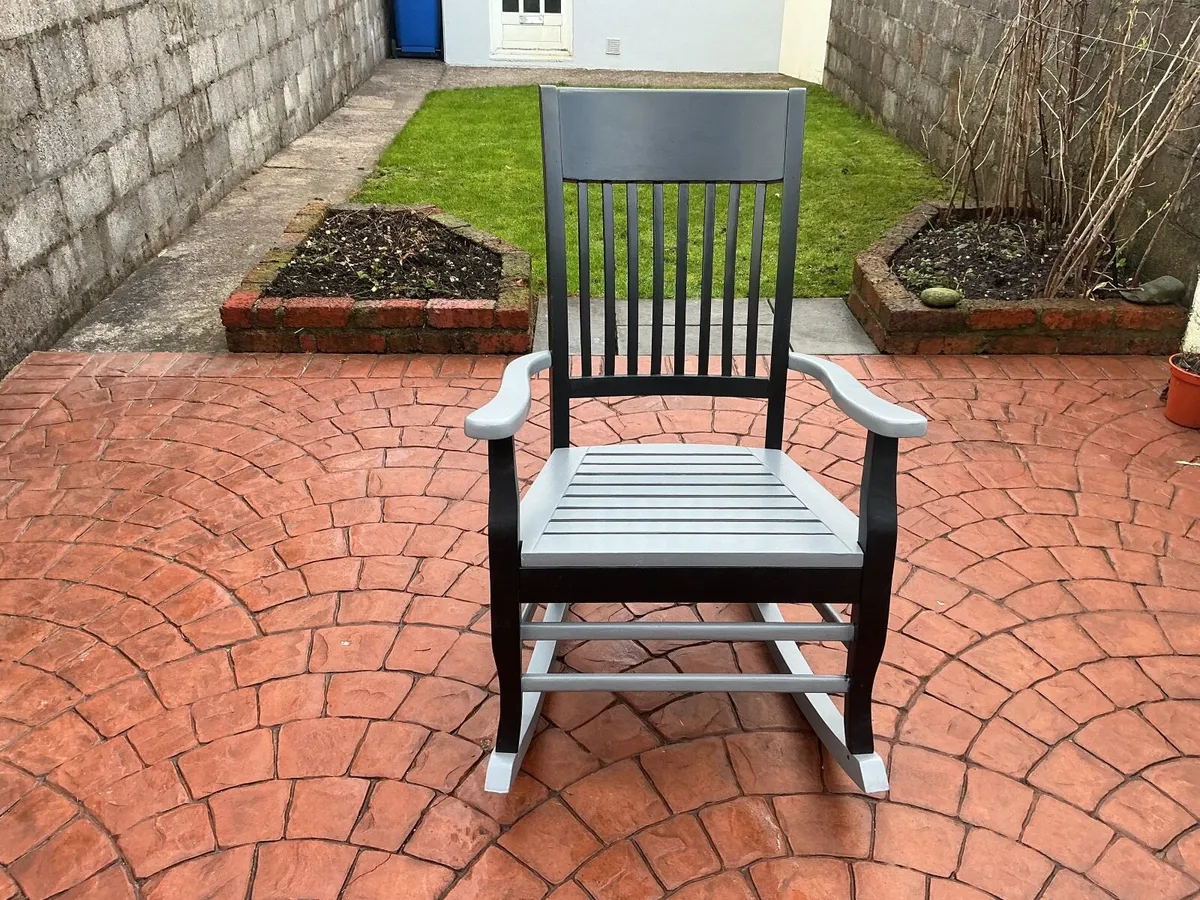Rocking chair - Image 1