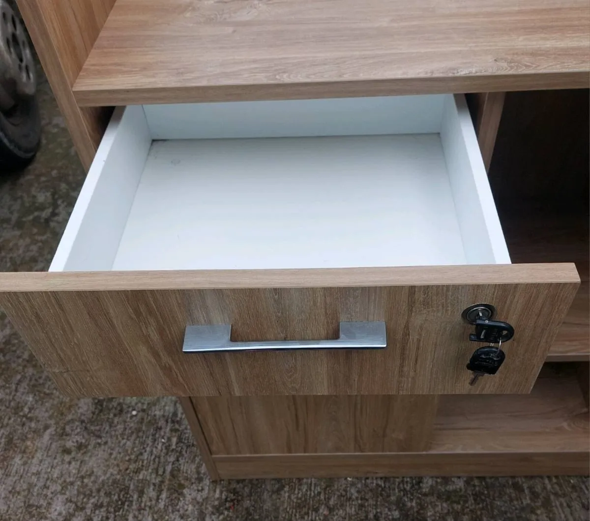 Shop Counter - Image 4