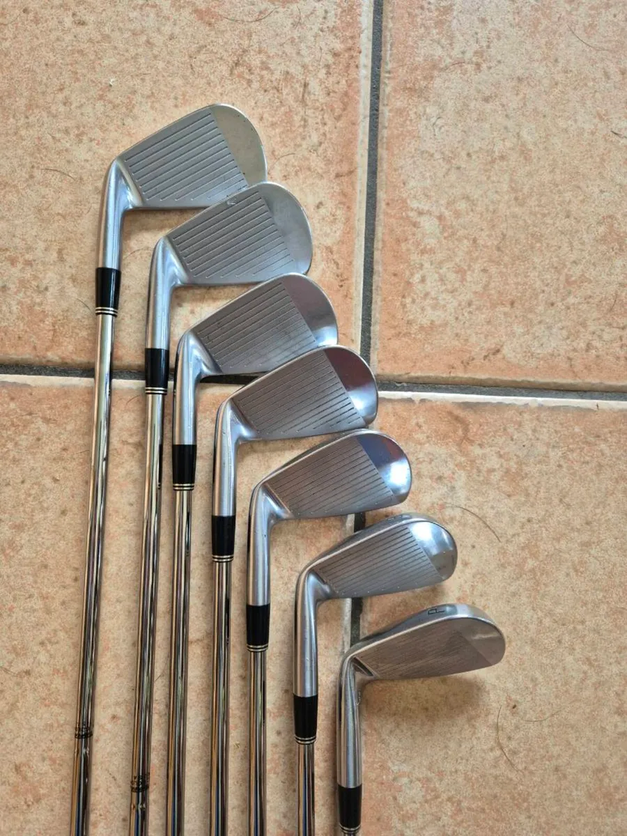 Bridgestone TourStage X-Blade 905CB Iron Set 7pcs - Image 2
