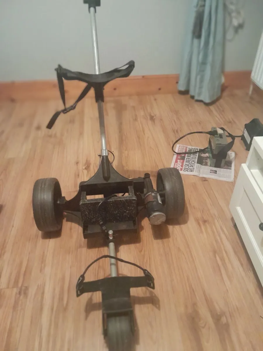 Powacaddy electric golf trolly - Image 1