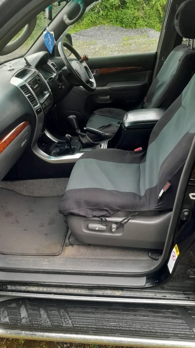 Toyota landcruiser - Image 3