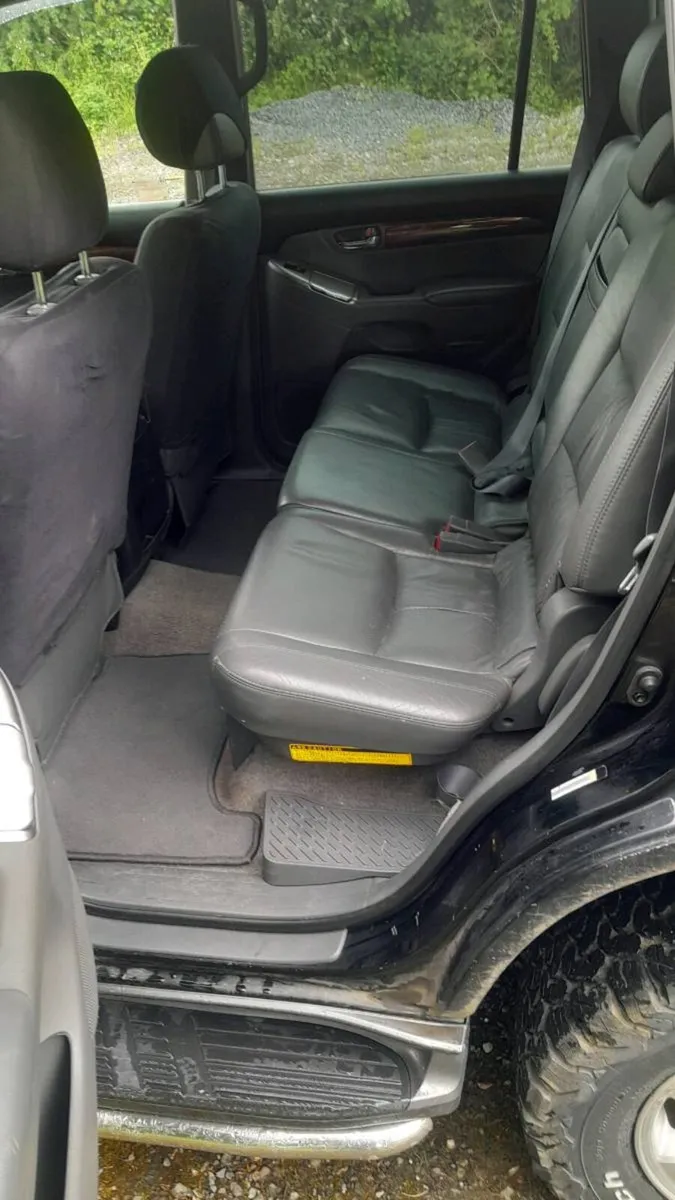 Toyota landcruiser - Image 4