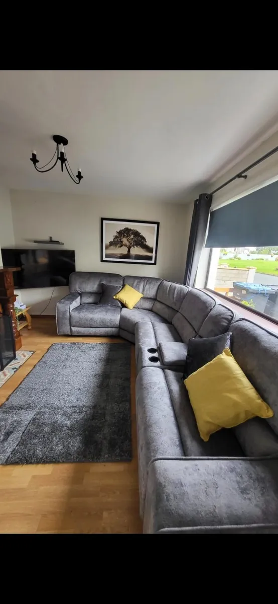 Corner reclining couch - Image 2