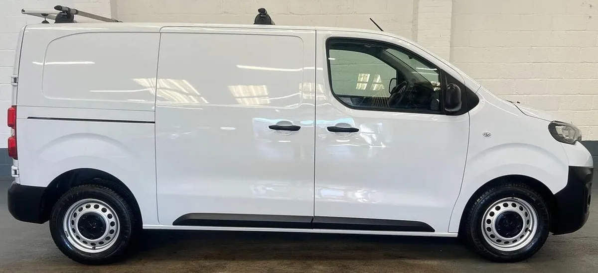 2024 Peugeot Expert Panel Van - Image 4