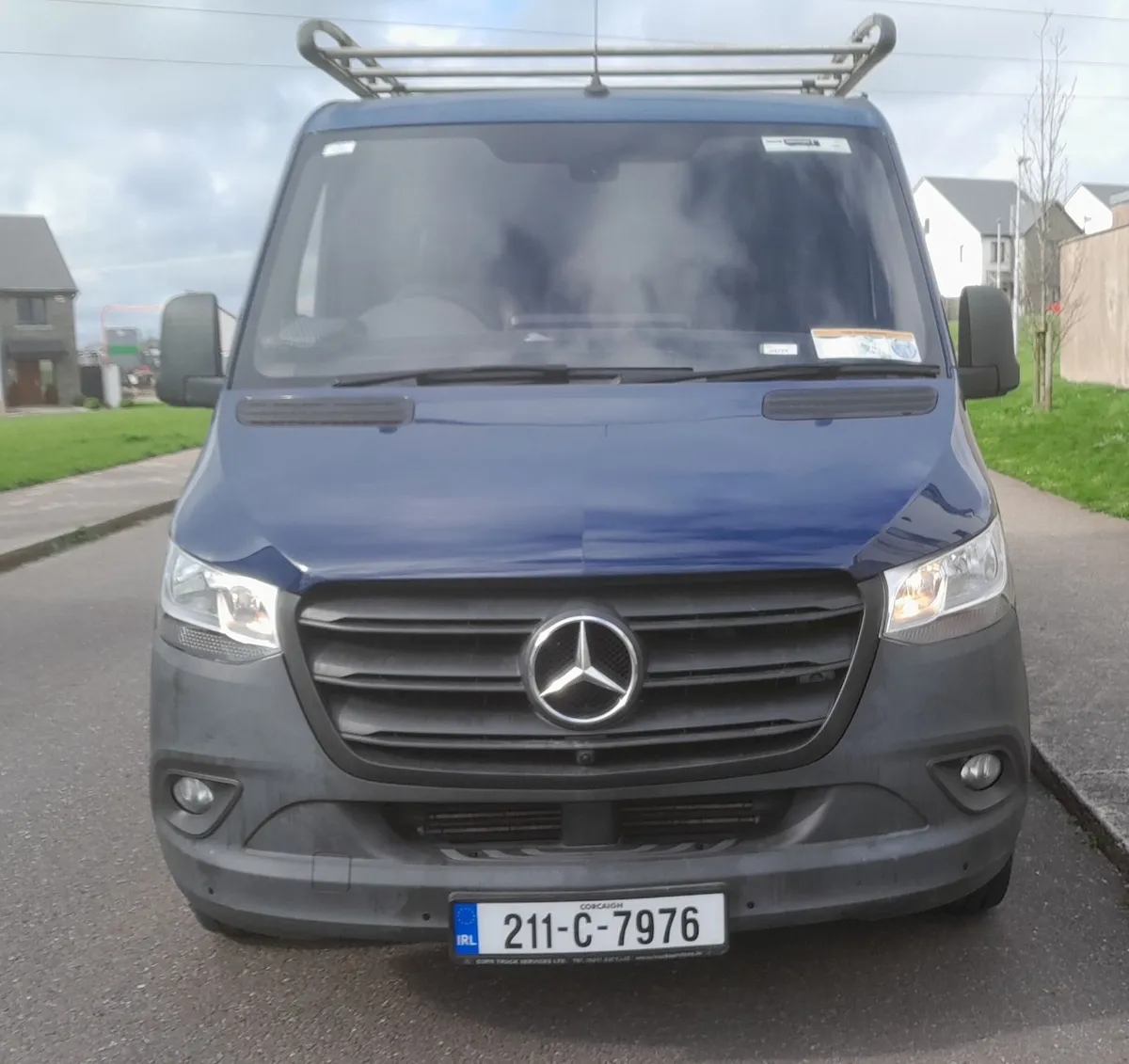 Mercedes sprinter 211 compact Cvrt and tax - Image 2