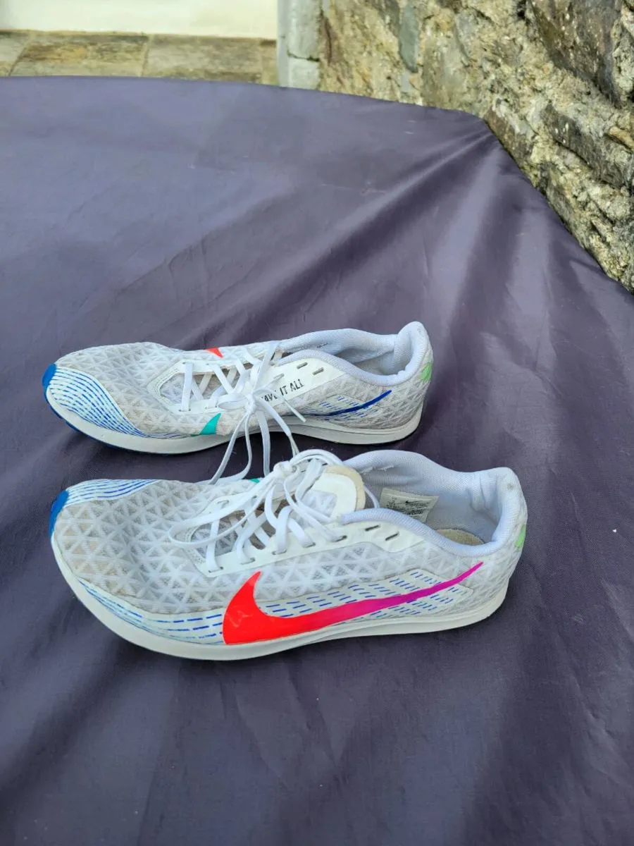 Running spikes - Image 1