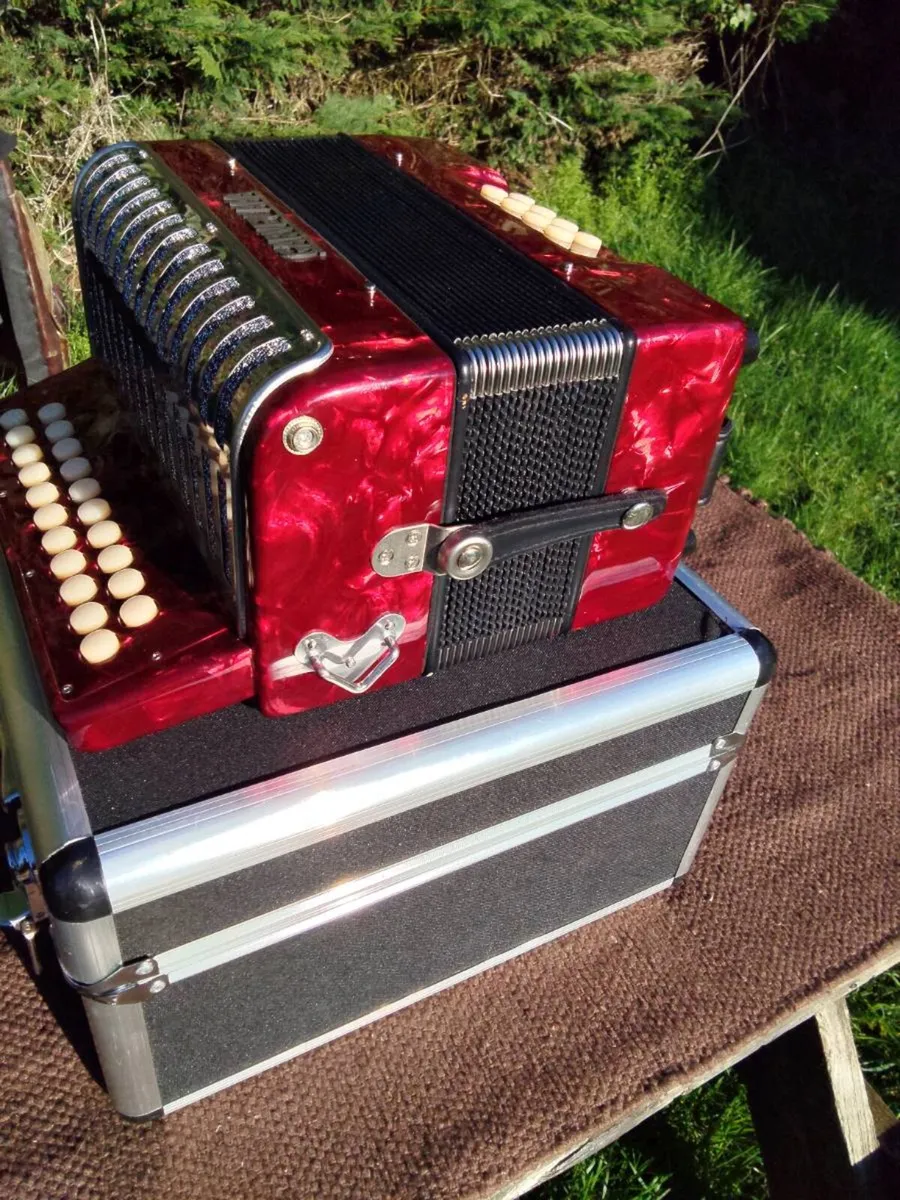 Garvey AAA button accordion, - Image 2