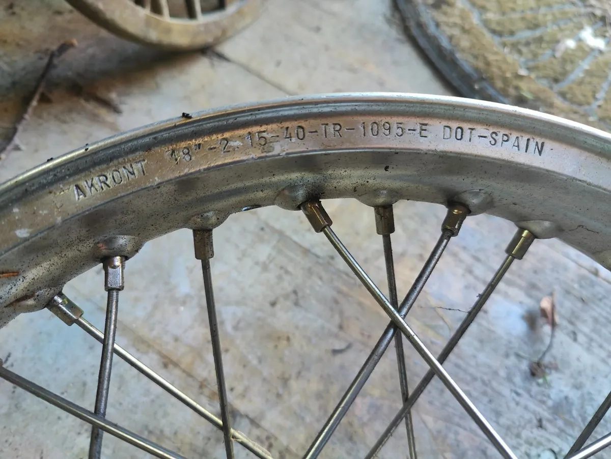 Triumph Bonnieville parts - Image 3