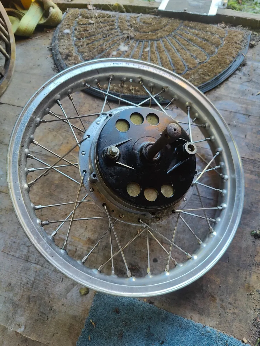 Triumph Bonnieville parts - Image 4