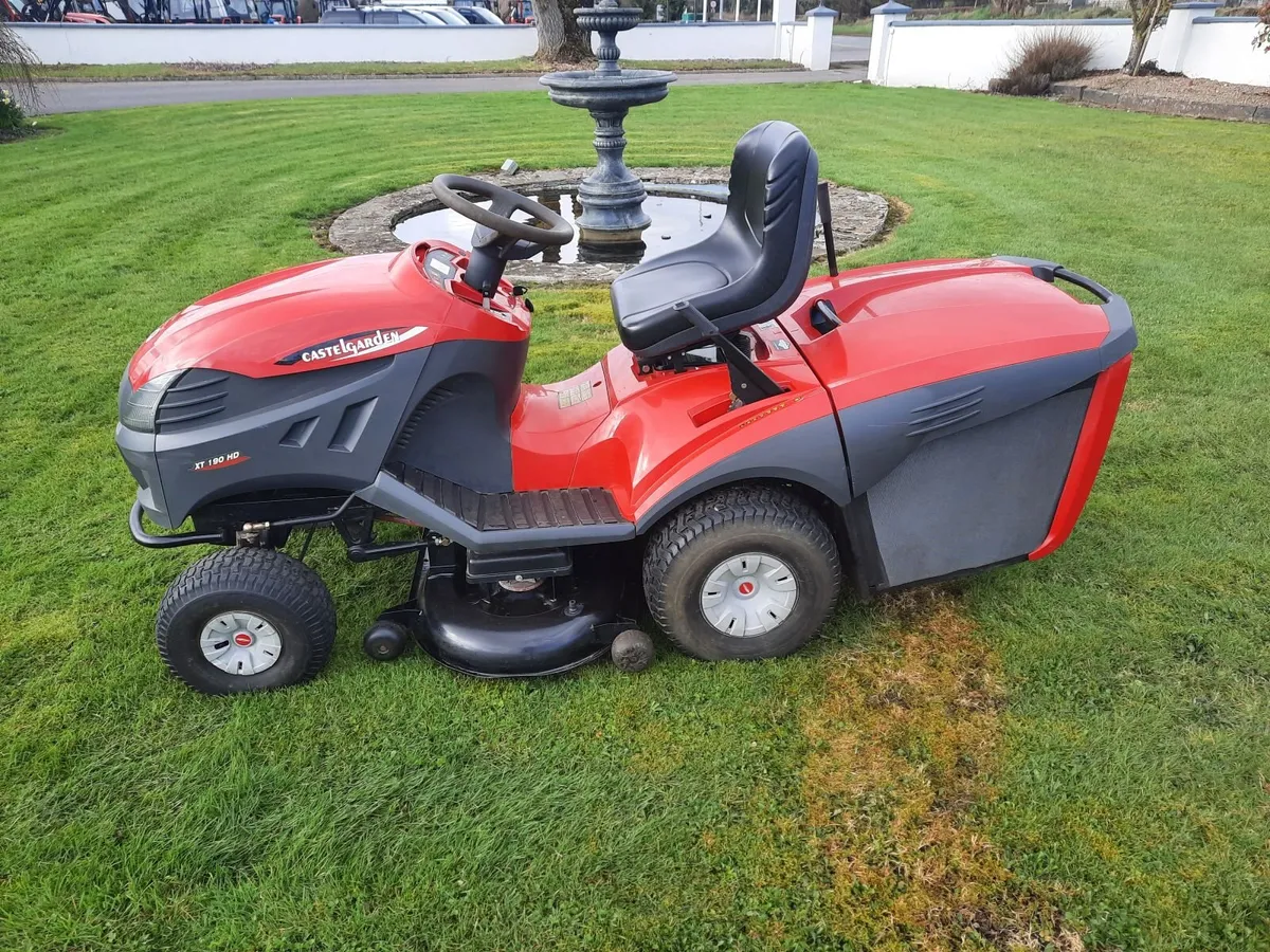 Castlegarden Ride On Lawnmower - Image 3