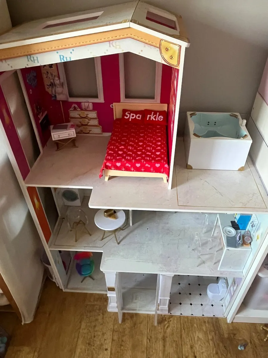 Doll house rainbow high - Image 1