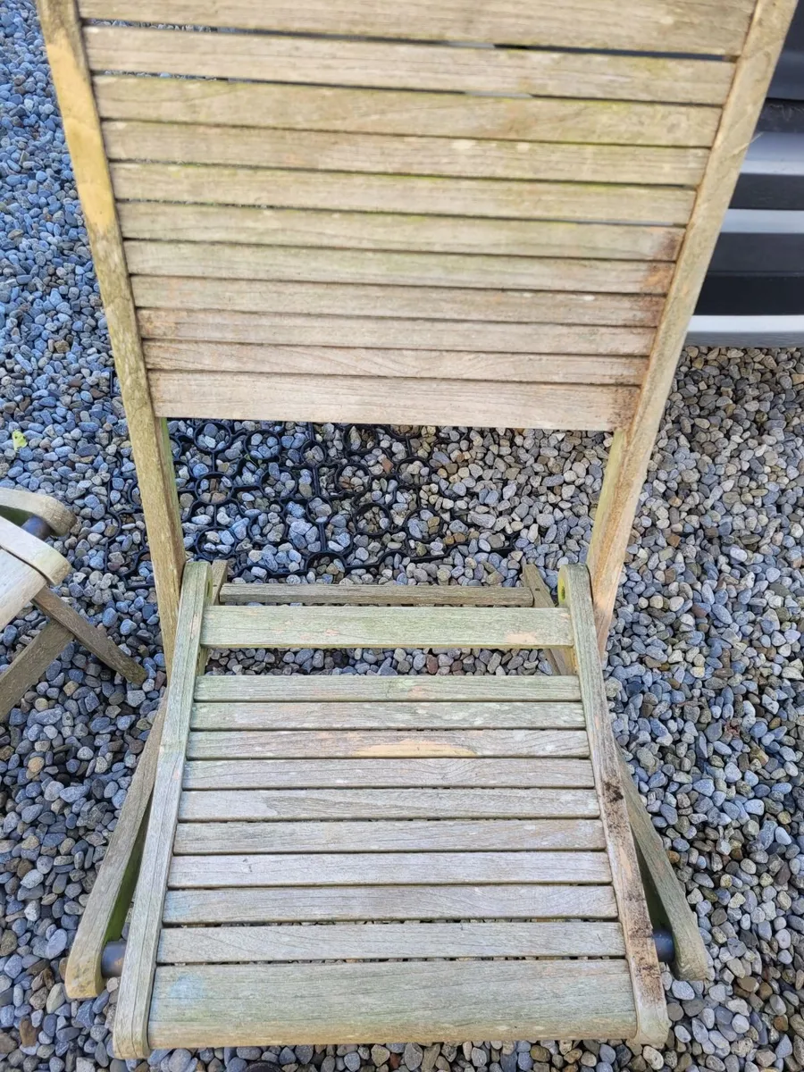 Garden furniture - wooden table + 7 chairs + cushi - Image 4