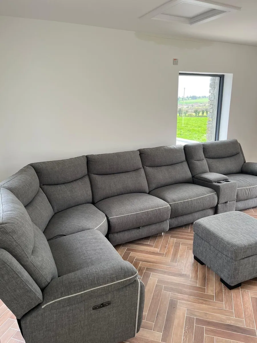 L shaped Sofa recliner - Image 1