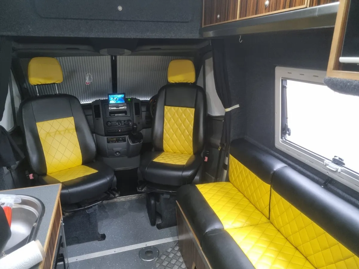 Mercedes sprinter Campervan. 4berth - Image 3